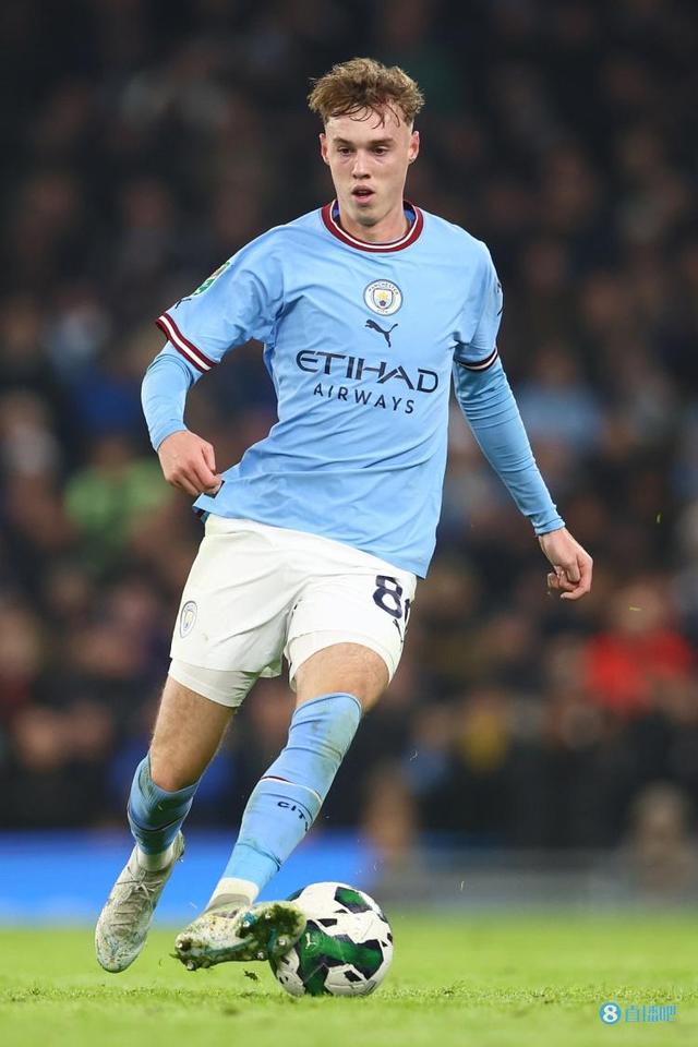 足球联赛赛季关键球员表现排行榜（本赛季足球联赛关键球员表现榜单）