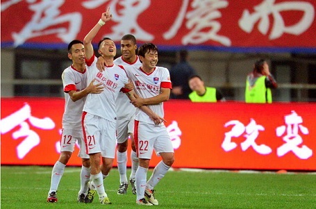 比萨主场0比1负帕尔马，吉拉迪诺执教首败（帕尔马客场1比0击败比萨，吉拉迪诺遭遇执教首败）