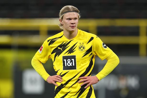 巴西前锋胡尔克39岁仍在巅峰状态！胡尔克在本赛季...（39岁胡尔克巅峰不减：巴西锋霸本赛季持续高光）