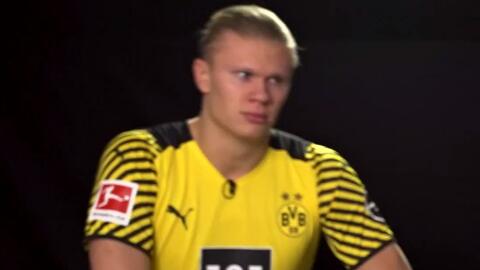 邮报：至少12家俱乐部想租梅努，但球员仍优先考虑那不勒斯（邮报：12支球队欲租借梅努，球员仍将那不勒斯作为首选）