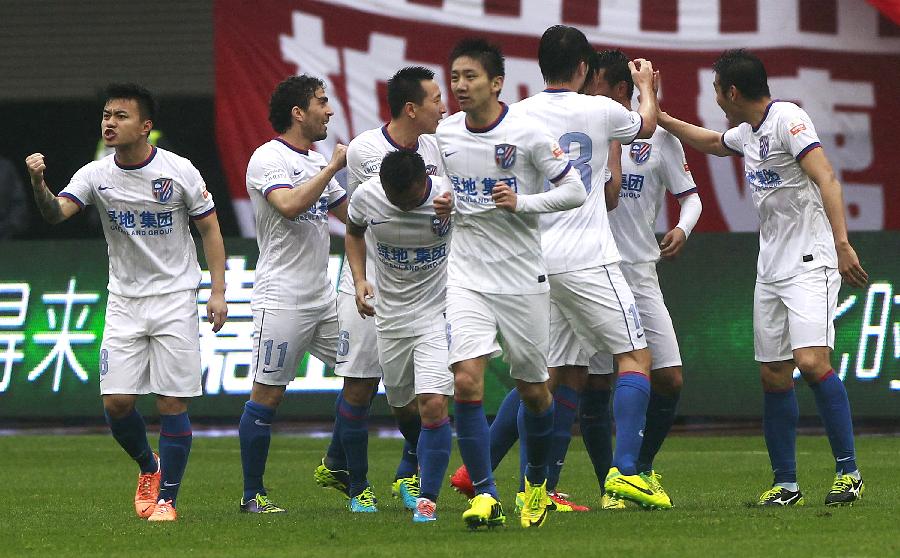 多纳鲁马：1-2之后我们就放弃了比赛，这绝对不应该发生（多纳鲁马：在1-2落后时我们选择了放弃，这种情况不该发生）